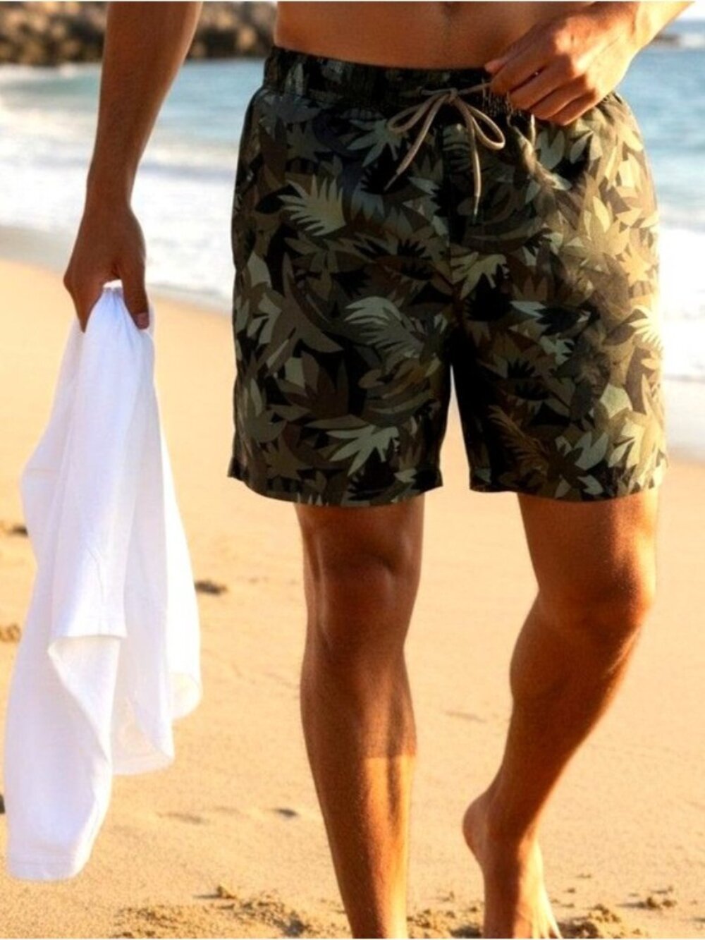 Goodfellow & Co Mens XL Green Camo Swim Trunks With Mesh Lining & Zipper Pocket